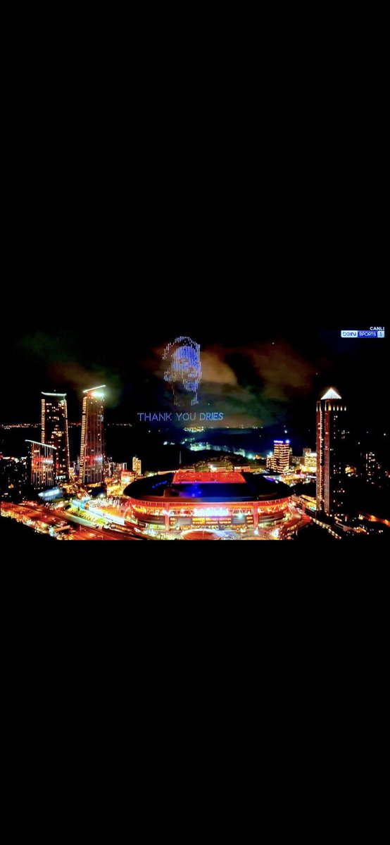 Her güzel şeyin bir sonu oluyor, bazı anlar da kalplerde sonsuza kadar saklı kalıyor
Öyle bir gündü işte..