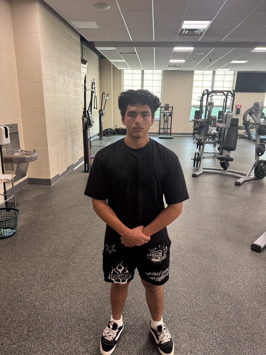 Lew-Port Football tweet media