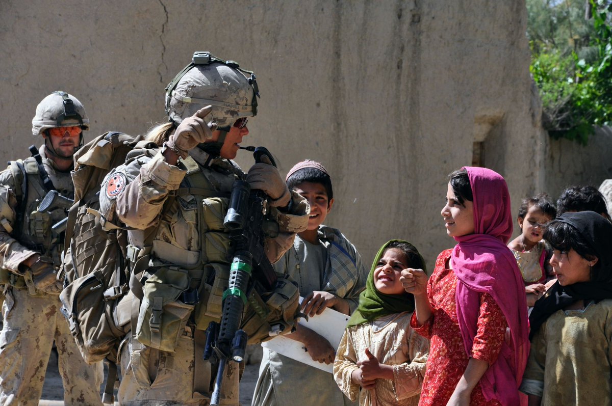 newsillustrator's tweet photo. For all of you out there who were a part of, or covered Operation Athena #opathena this is a great website collecting photos and memories of @CanadianForces personnel in Afghanistan. https://t.co/Y8fL7NsAOK @CanadaNATO @COIC_CJOC @CDS_Canada_CEMD @CanWarMuseum @3RCR @NATO https://t.co/Em1CXeJqWY