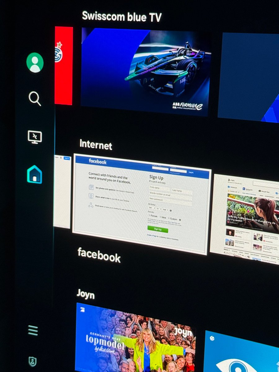 my monitor is reminding me of OG facebook ☺️