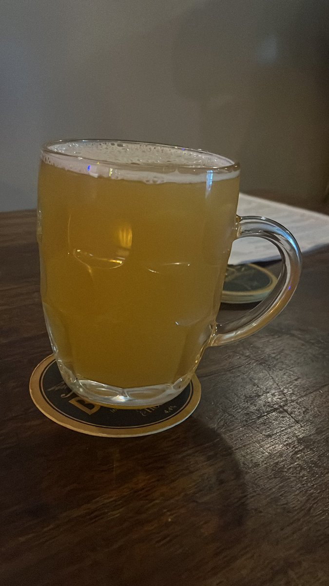 Men Beerhaving Badly (@mbbpodcast) on Twitter photo And now <a href="/BlackIrisBrewer/">Black Iris Brewery</a> ‘Floating Into The Void’ on cask. A bit of home found here on the south coast, perfect And now <a href="/BlackIrisBrewer/">Black Iris Brewery</a> ‘Floating Into The Void’ on cask. A bit of home found here on the south coast, perfect