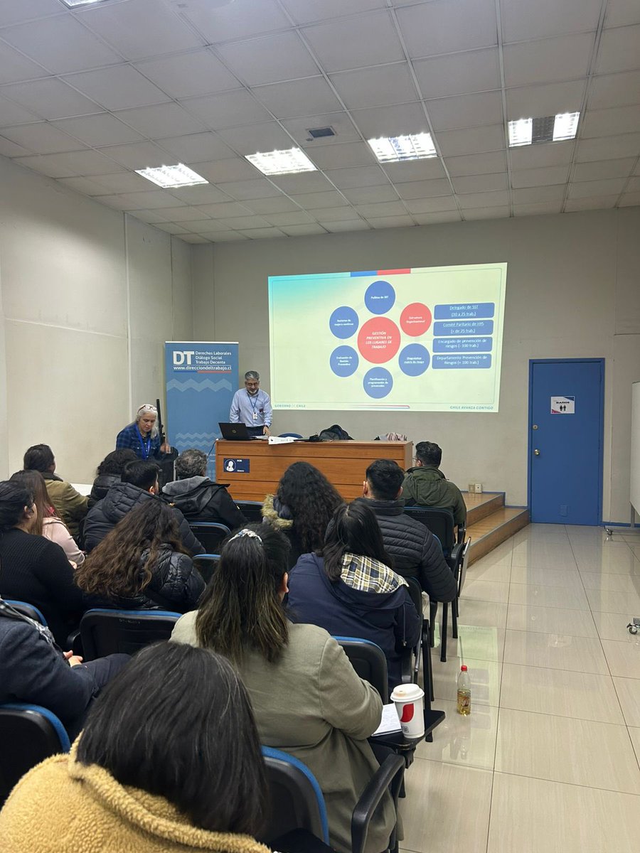 📍Temuco
Con entusiasmo se llevó a cabo una jornada de capacitación dirigida a dirigentes sindicales, abordando el nuevo sistema de votación electrónica 🗳️ y el DS N°44.

La actividad fue coordinada por el equipo de Relaciones Laborales de la IPT Temuco.