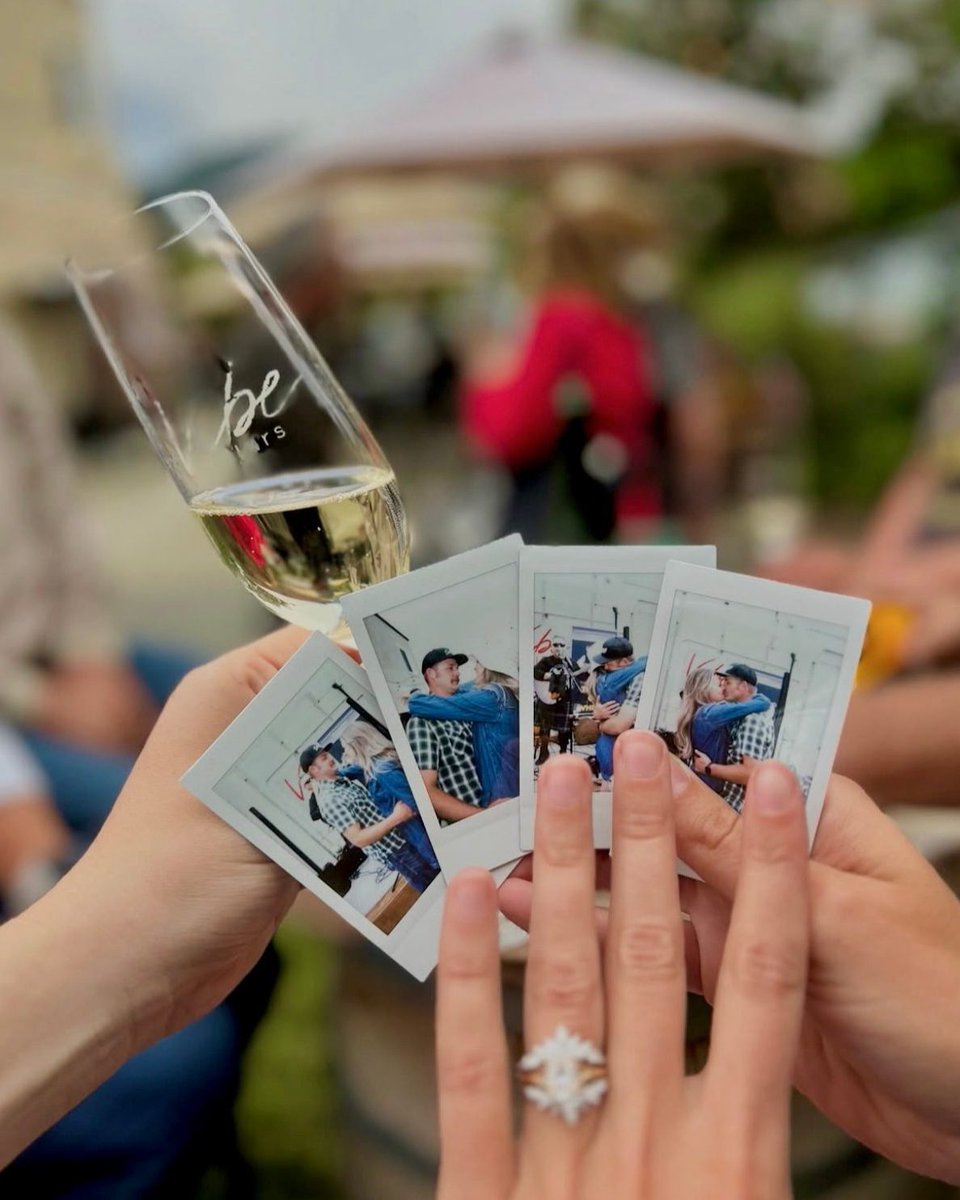 There's something special about saying yes with a glass of #WAwine in hand! #marriageproposal #vibecellars