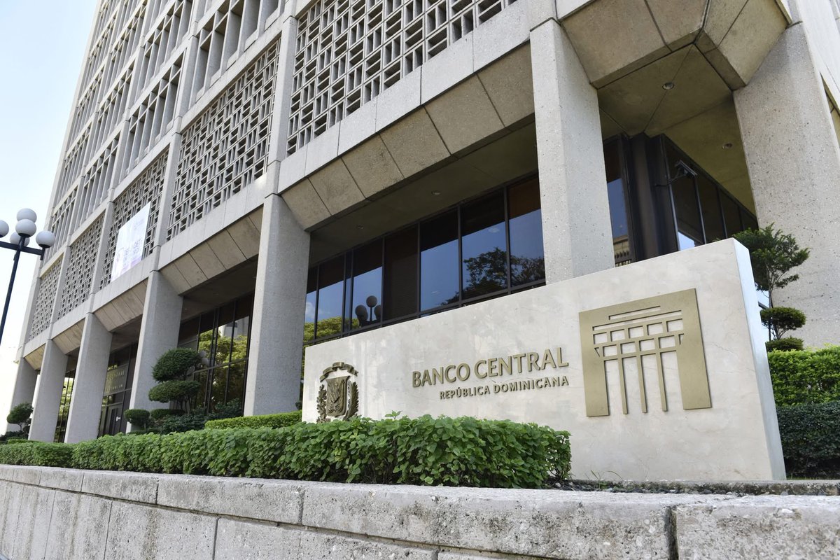 #tpmBCRD 
BCRD mantiene su tasa de política monetaria en 5.75 % anual
buff.ly/nOoFf3L