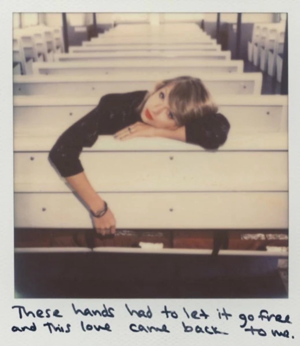 1989 polaroids are hers again 🫶🏻