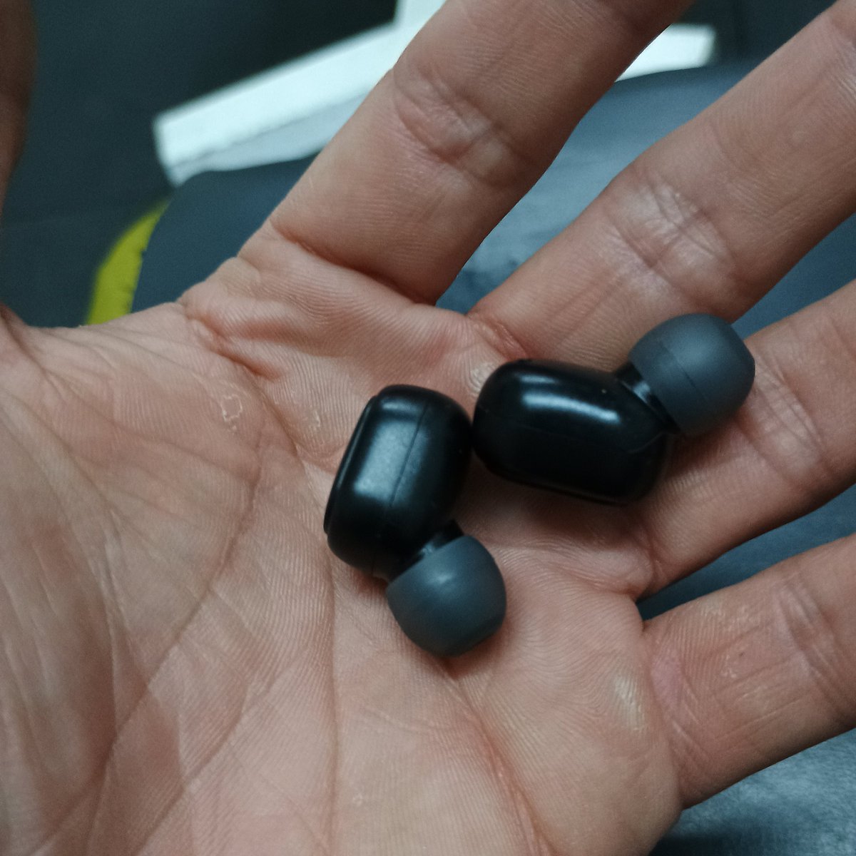 Cuando te queda 60% de batería en los auriculares no sabes si tenés para 2 horas más o 20 minutos.