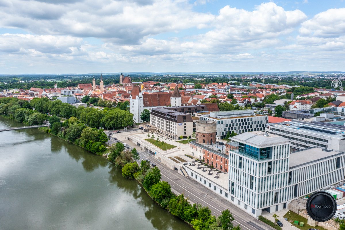 Ingolstadt 🥰 
INflowmotion Filmproduktion 
#ingolstadt #skyline #bayern #Bavaria #ingolstadtfilmproduktion #inflowmotion #germany #drone #dronephotography #Travel