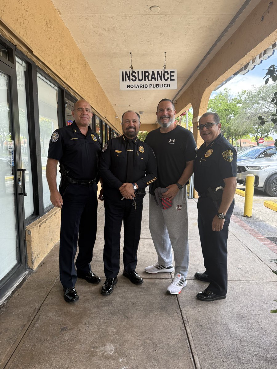 There is nothing better than having lunch with three bothers you worked with side by side for many years <a href="/MiamiPD/">Miami PD</a>. Food was good, but the half hour conversation was awesome.  
#family forever