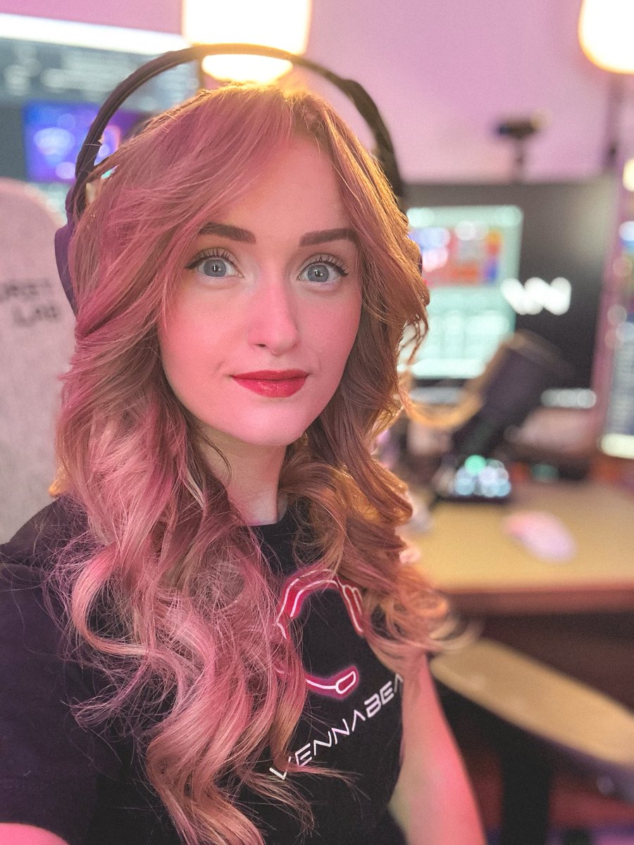 vennabean tweet media