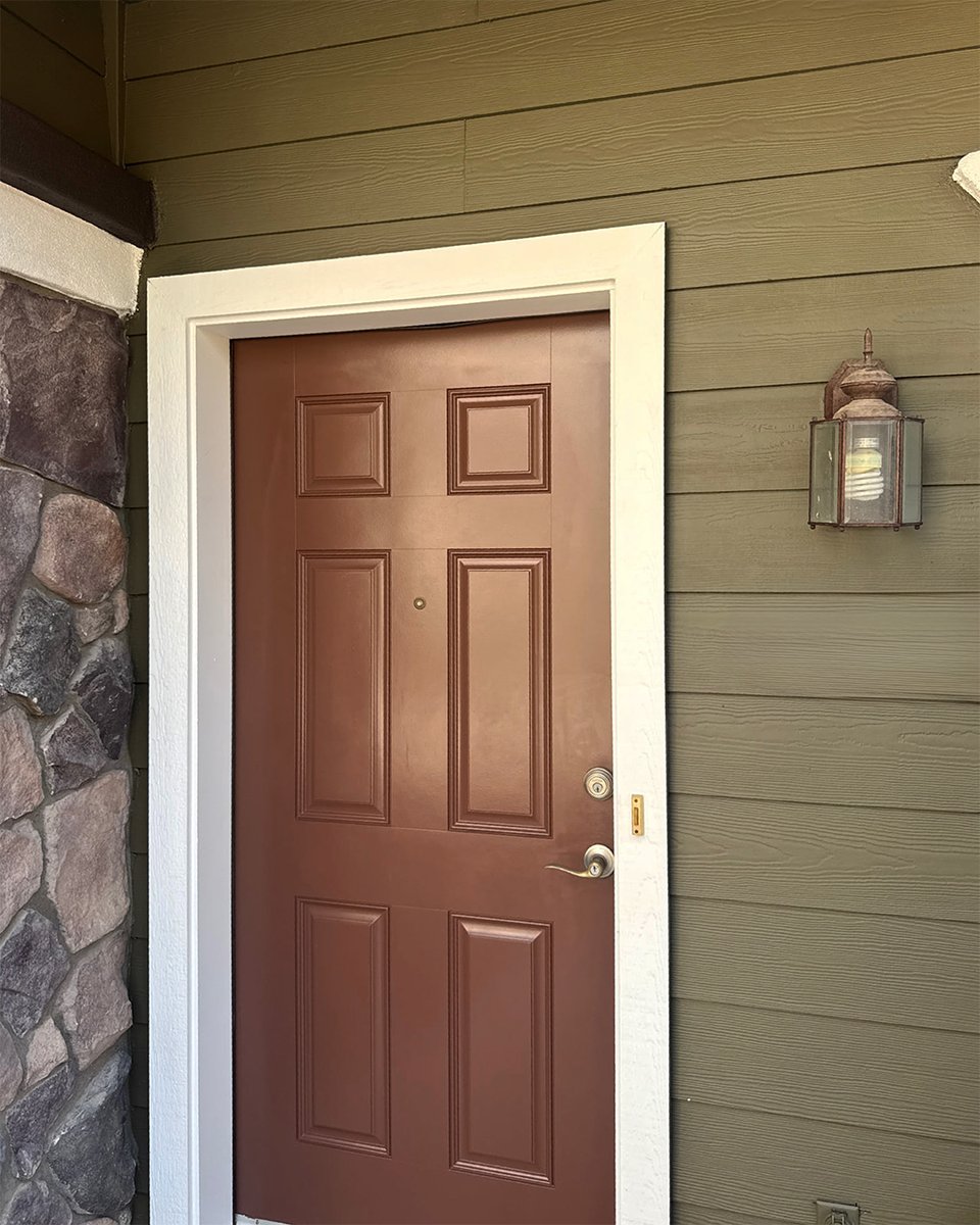 AZPaintingCo's tweet photo. Crisp new colors and a flawless finish are just what you need to start turning heads in your neighborhood! 🏡 https://t.co/jp6UVbFFCP