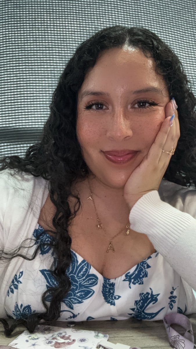 hola soy alexa, sigo a joshy desde el 2019, hace mucho no hago esto y no sé qué decir jajsks, creo que ya me conocen todos lol, mi canción fav es all in due time y bue los tqm, extraño al fandom 🫶🏻✨ #integracionbassettista