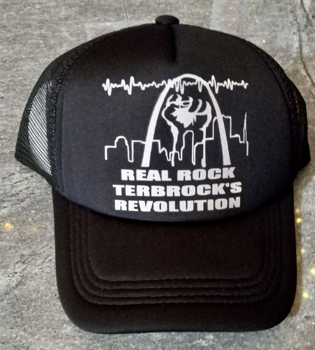 RealRockRevol's tweet photo. Limited edition hat will be available at the 4th Annual Bob Orr Memorial Car Show on June 7 from 9:00 - 1:00 at Ethyls Smokehouse in O’Fallon MO. 
All proceeds from the sale with go to fund research for lung cancer. https://t.co/AUp6kwVyDh