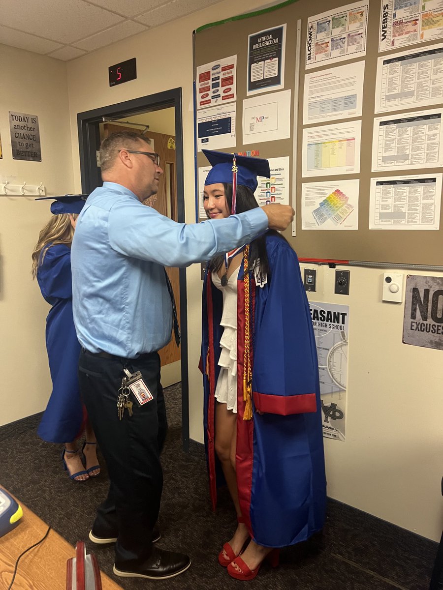 🎓 A proud tradition continues! Graduation speakers received their medallions from Mr. Gumbita today — a symbol of honor, leadership, and the journey ahead. ⁦<a href="/MPASDVikings/">Mount Pleasant Area School District</a>⁩