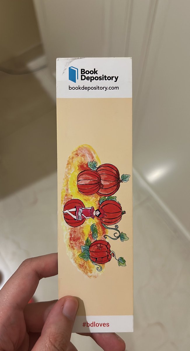 SarahAlQue's tweet image. It's missing Book Depository o'clock.