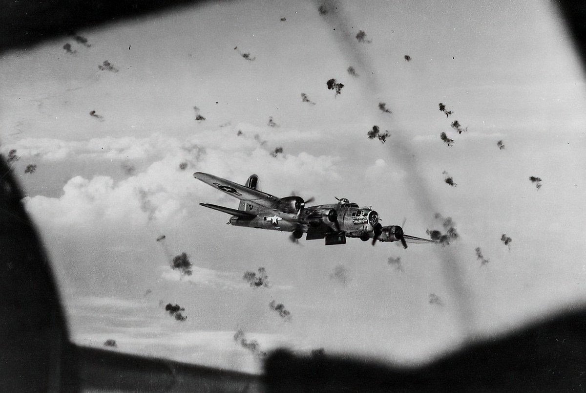 thevidgoo's tweet image. One of the most iconic photographs of WWII is of an 8th AF B-17 flying through flak. Date is September 21st, 1944. Target is Ludwigshafen, Germany. The plane is 43-37536 “Lady Be Good” 728th Bomb Squadron, 452nd Bomb Group.