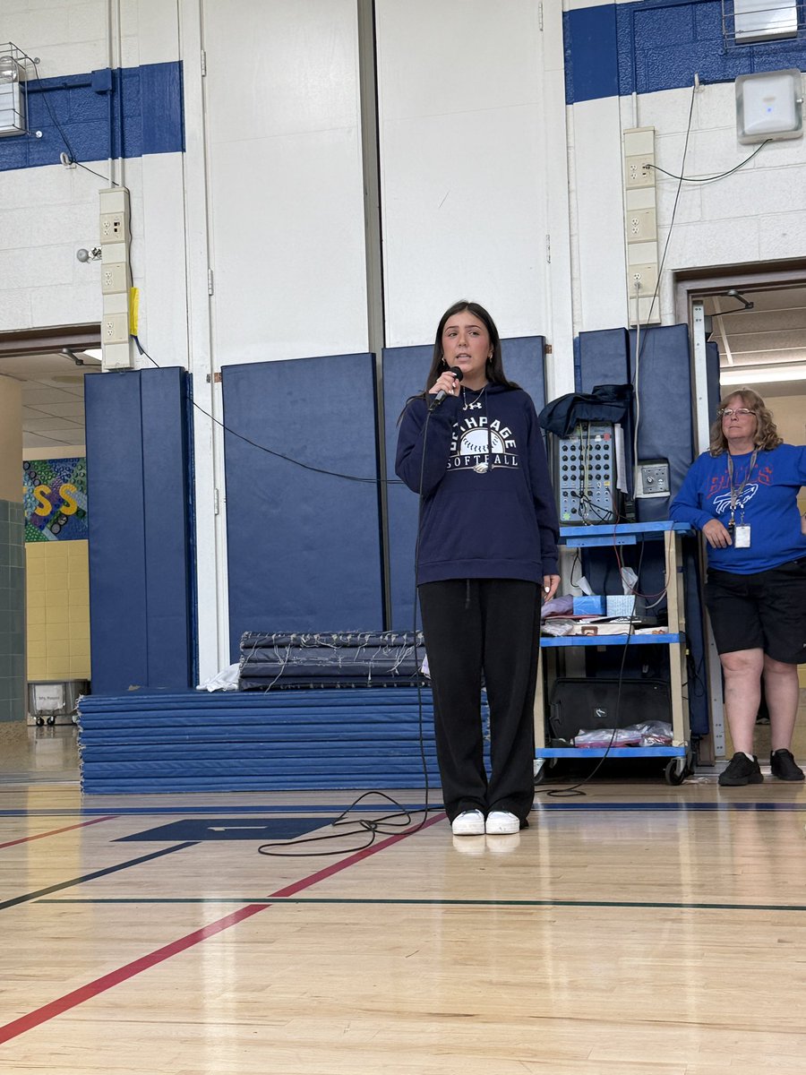 Julianne Inghilterra tweet media