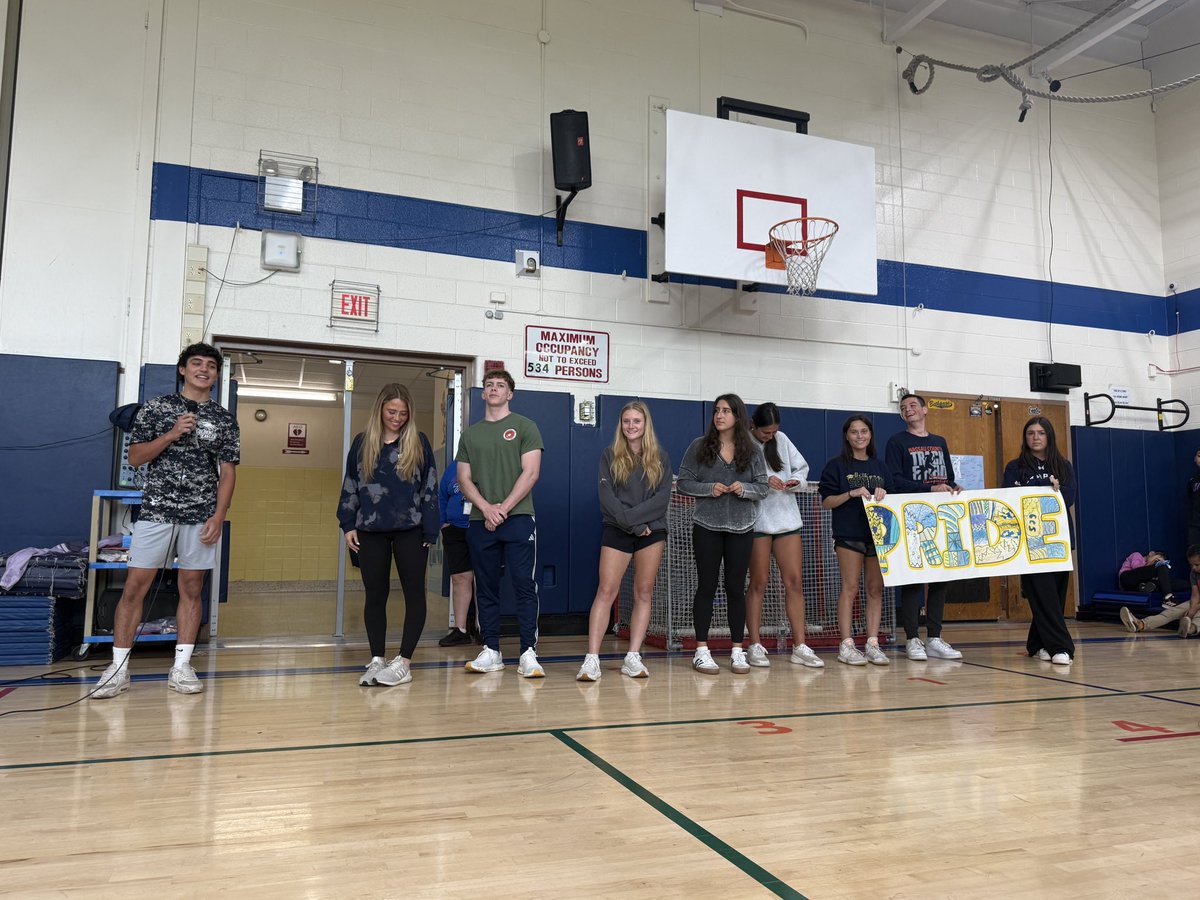 Julianne Inghilterra tweet media