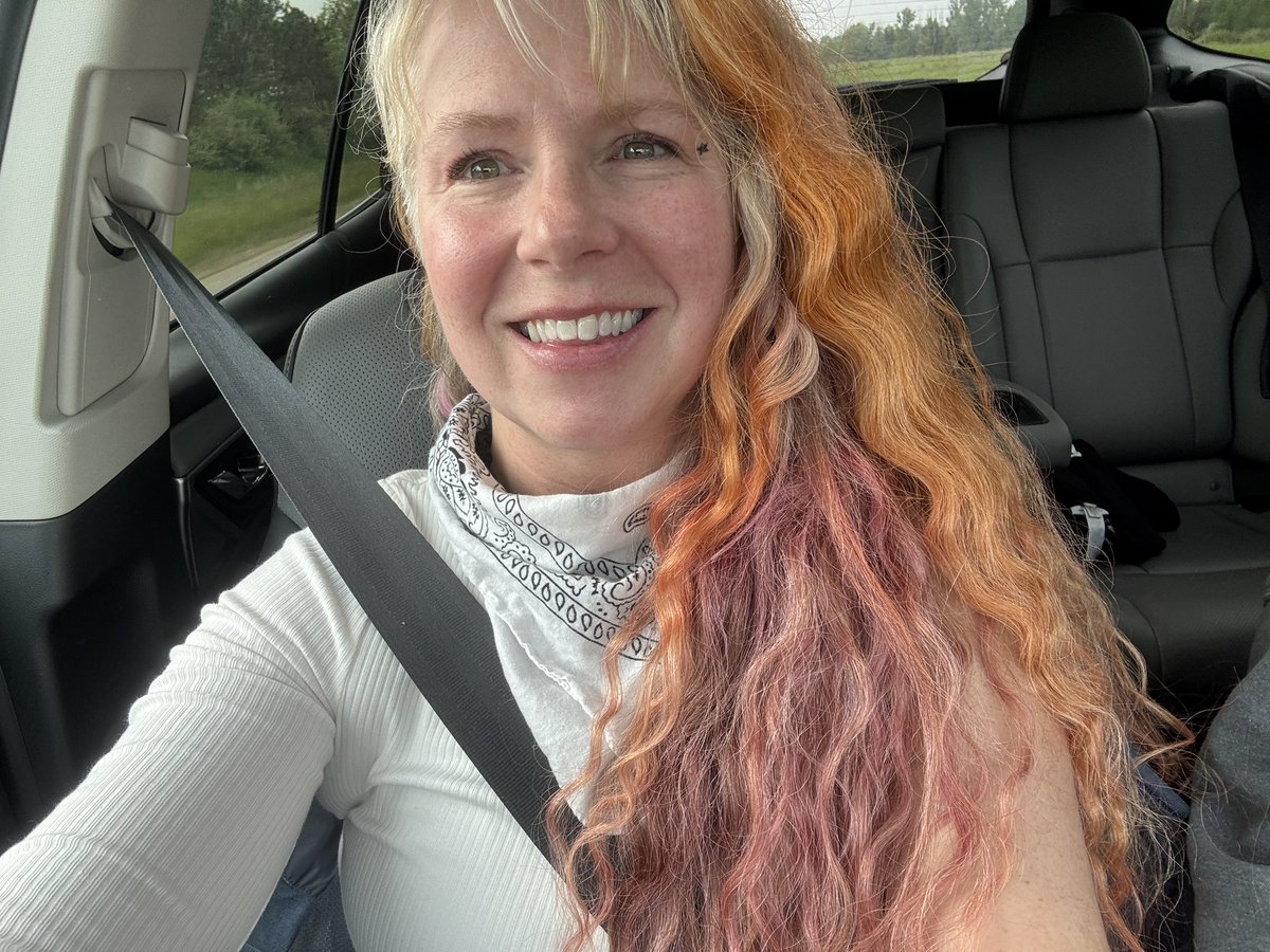 sybilstarr's tweet photo. On our way to @BillyStrings https://t.co/87Hpc1GUbe