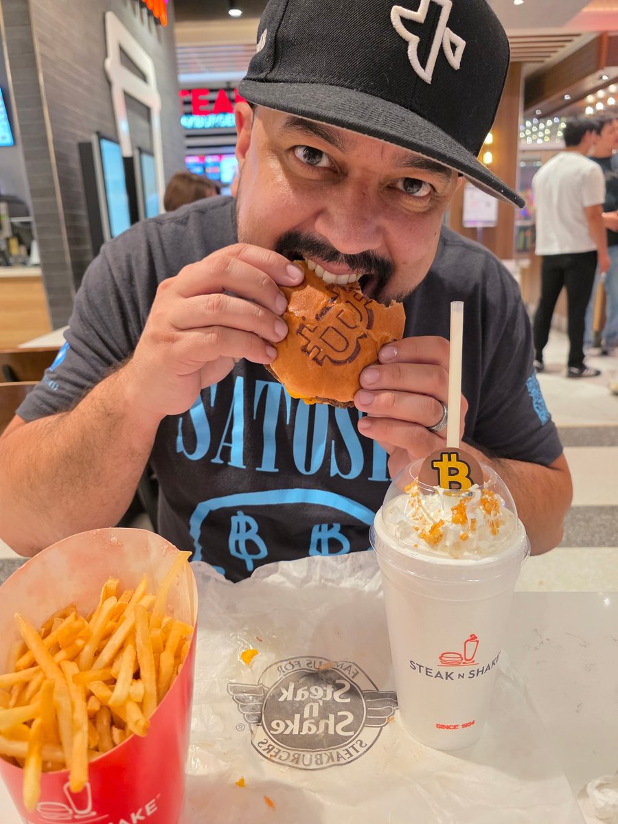GabeBHiggins's tweet photo. @TheBitcoinConf Vegas 25' was one for the books.
@BitcoinForCorps panel went great.
@ThankGodForBTC BBQ.
#Satoshi #Rockamoto on Fremont was lit!
Had to get a proper send-off with the ₿itcoin Combo from @SteaknShake
Can't wait for next year! https://t.co/F2so3s2VTg