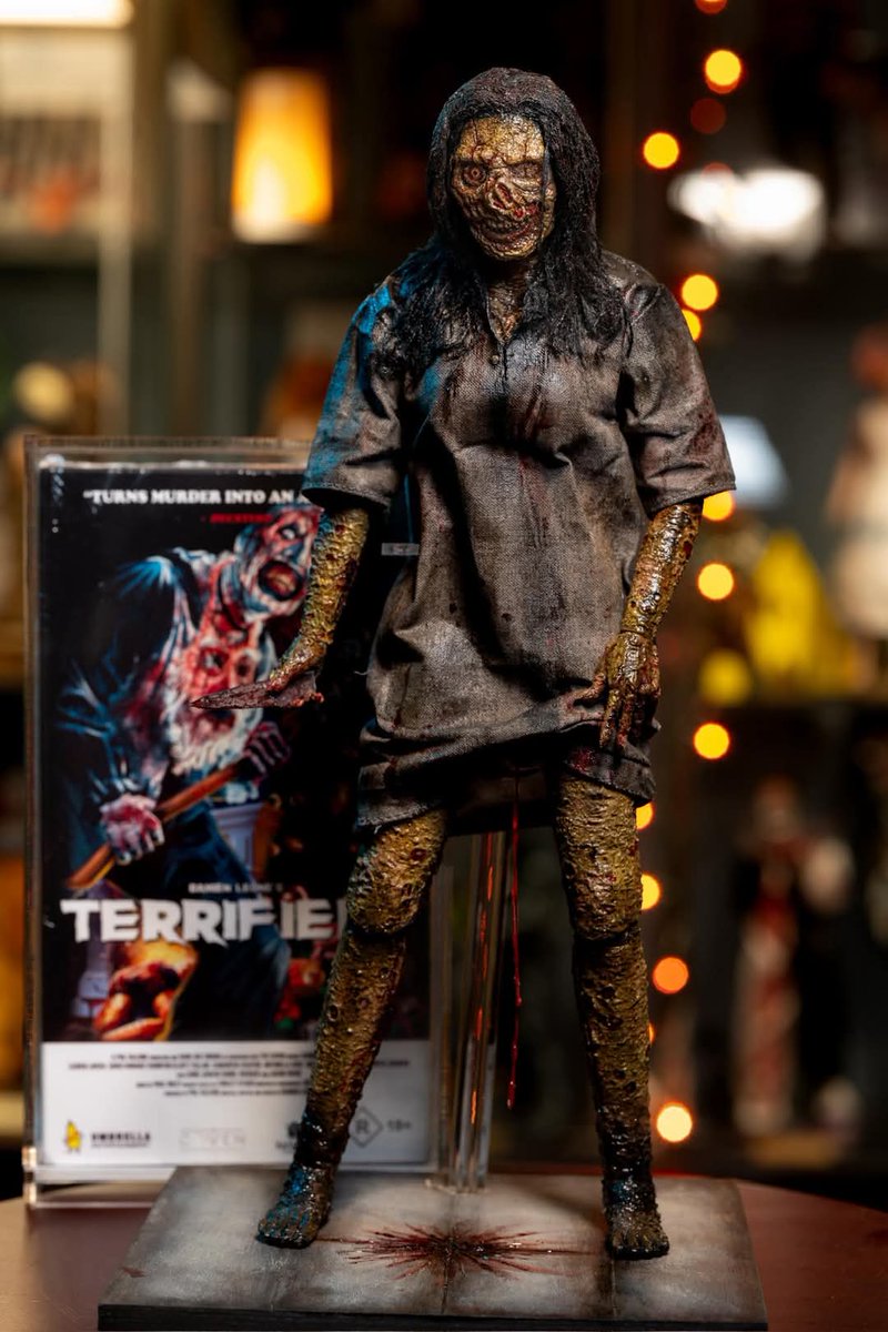 KryptKeeper21's tweet photo. Vicky figurine from TERRIFIER 3 🩸 made by Official Ones customs on Instagram. 🔪 https://t.co/utFOY9K0bu