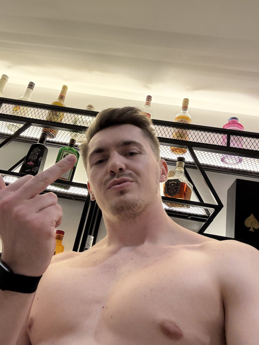 Alpha Alex 🐺 (@alphagodalex) on Twitter photo Oi fuckers I think it’s time I got a barman for my bar 😏 Oi fuckers I think it’s time I got a barman for my bar 😏