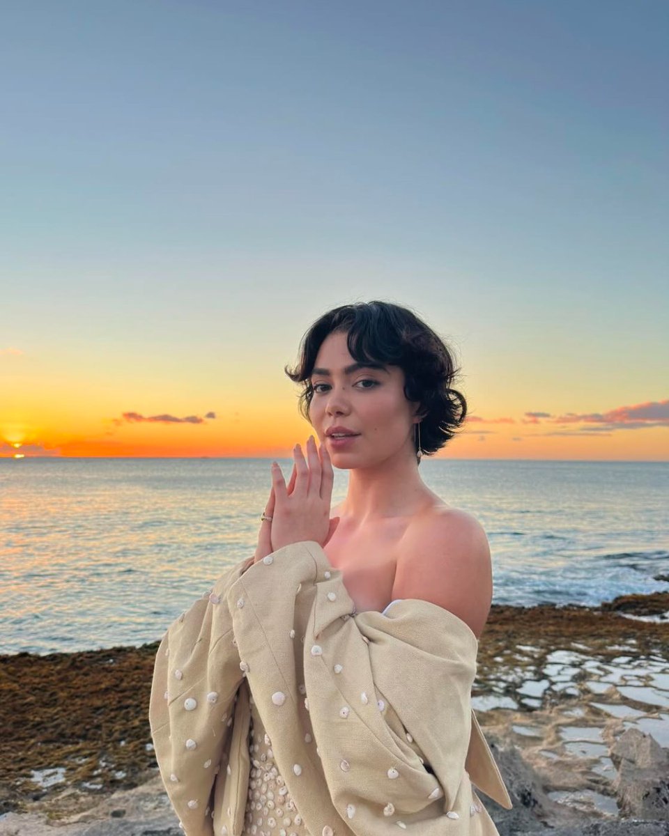 sagaftra's tweet image. Happy #AAPIHeritageMonth to #AuliiCravalho! From debuting as the title character in Disney's 'Moana' to opening doors for fellow Pacific Islander performers, Cravalho is a dedicated and talented actor who is making a positive impact on our industry. #FeatureFriday