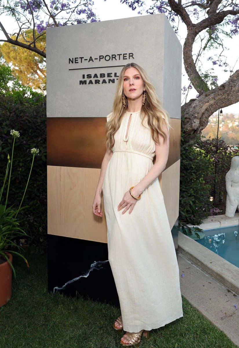 Lily Rabe compareceu ontem ao jantar de Isabel Marant e NET-A-PORTER realizado na Oliver House,em Los Angeles 📸