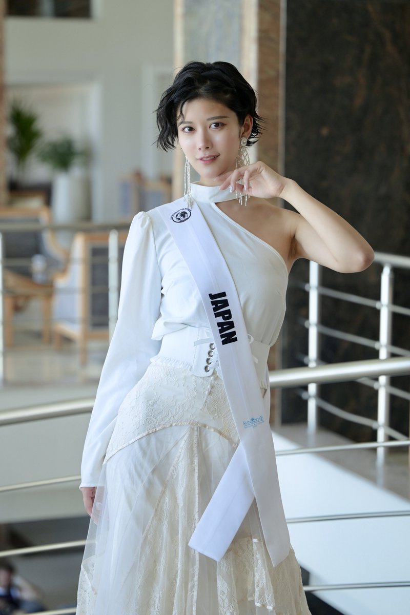 Top Model of the World 2025

結果はTOP16でした。
賞を貰えなかったのは悔しいですが、半月エジプトで日本代表として活動する中で、まだ自分は足りないものは沢山あるなと正直感じました。

でも、38人もの各国代表の中からTOP16に入れたこと
そして、皆さんが投票で3位にしてくださったこと