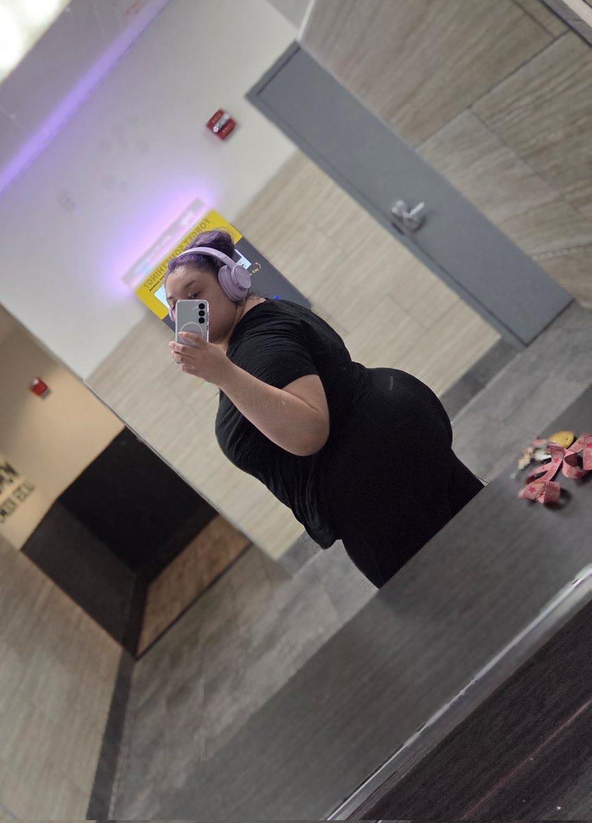 2 hour gym sesh + yoga today ✨️
had a slow start but finished strong