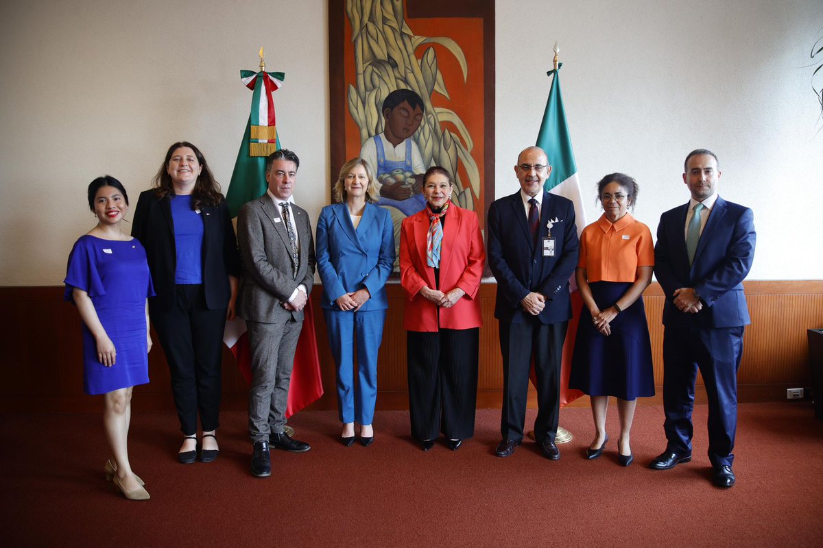 Relaciones Exteriores (@sre_mx) on Twitter photo 📸 Este viernes, la IX reunión del Mecanismo de Consultas Políticas México-Irlanda se celebró en la Cancillería, encabezada por la subsecretaria de Relaciones Exteriores <a href="/mtmercado2002/">María Teresa Mercado</a> y la secretaria general <a href="/HylandSonja/">Sonja Hyland</a> del <a href="/dfatirl/">Irish Foreign Ministry</a>.
Las altas funcionarias y representantes de 📸 Este viernes, la IX reunión del Mecanismo de Consultas Políticas México-Irlanda se celebró en la Cancillería, encabezada por la subsecretaria de Relaciones Exteriores <a href="/mtmercado2002/">María Teresa Mercado</a> y la secretaria general <a href="/HylandSonja/">Sonja Hyland</a> del <a href="/dfatirl/">Irish Foreign Ministry</a>.
Las altas funcionarias y representantes de