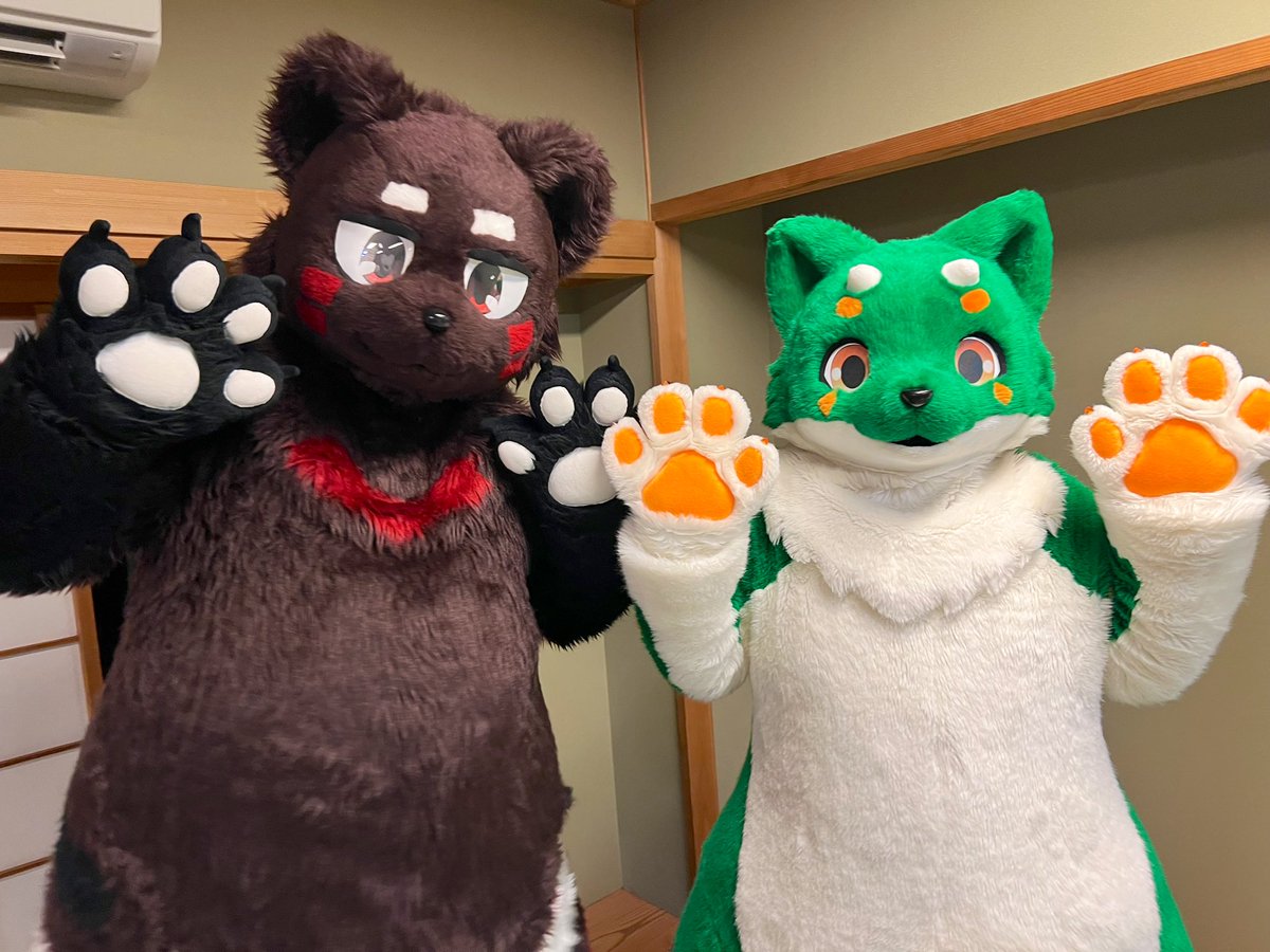 ヒガシトツカーズもケモスクに参戦します！   対戦よろしくお願いします！！

#ケモノスクエア
#ケモスク9