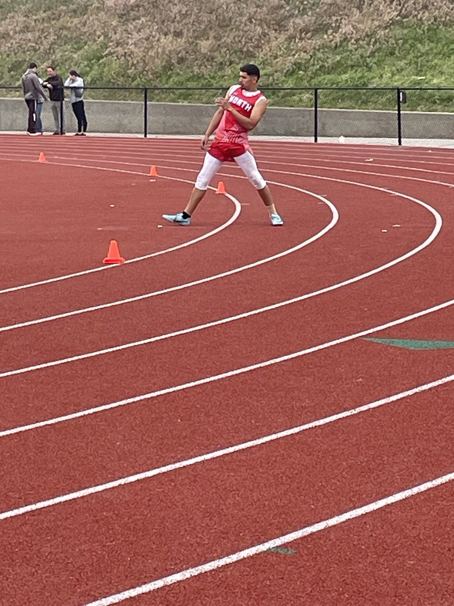 WNHS Track and Field tweet media