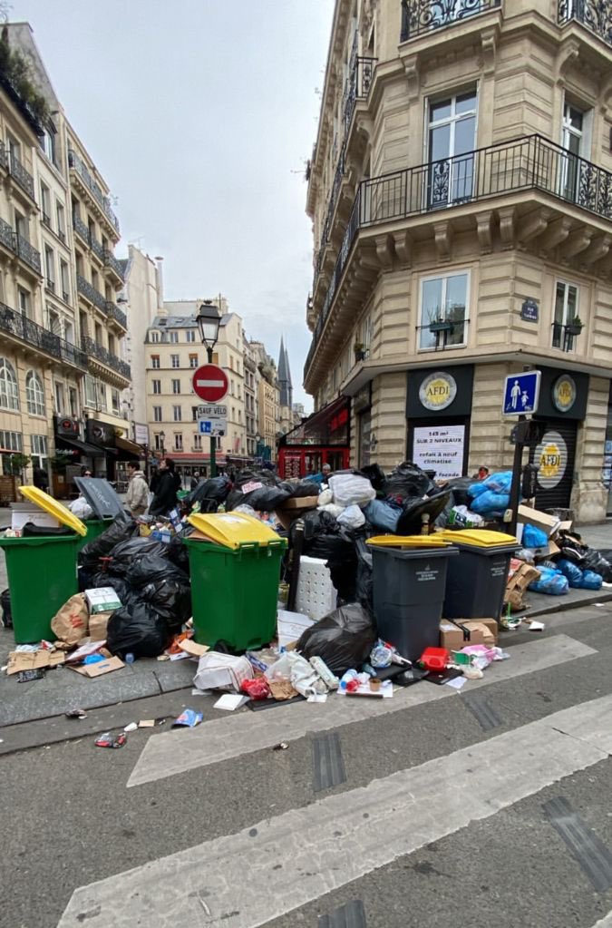 Paris 1965                        Paris 2025