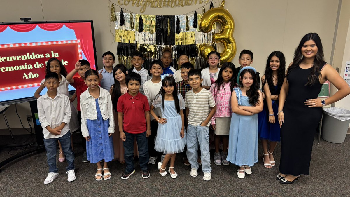 Anahy Aviles (@avilesanahy) on Twitter photo First year completed ✅ couldn’t have asked for a better class 🤍 beginning of the year vs middle of the year vs end of the year 🫶🏼<a href="/hearnehusky/">Hearne Elementary</a> First year completed ✅ couldn’t have asked for a better class 🤍 beginning of the year vs middle of the year vs end of the year 🫶🏼<a href="/hearnehusky/">Hearne Elementary</a>
