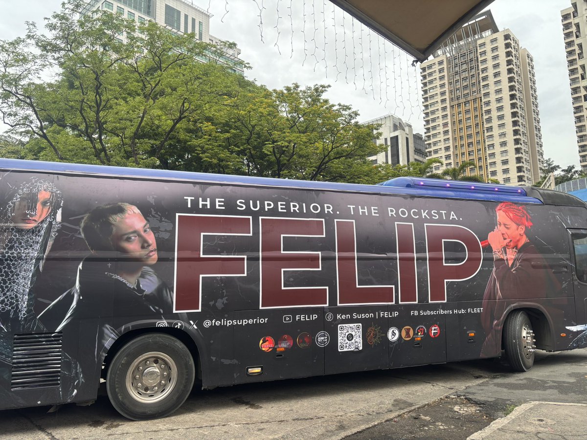 TICKLE 🍎 (@tickleforsb19) on Twitter photo Putek na ‘yan! Bus pa lang, naiiyak na ako! Si OA! 😭
<a href="/SB19Official/">SB19 Official</a> #SB19
#SaWWorldTourPH Putek na ‘yan! Bus pa lang, naiiyak na ako! Si OA! 😭
<a href="/SB19Official/">SB19 Official</a> #SB19
#SaWWorldTourPH
