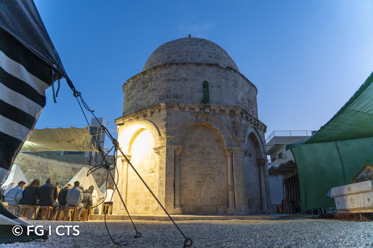 custodiaTS's tweet image. On 28 May, on the Mount of Olives in Jerusalem, the celebrations followed on one another for the solemnity of the Ascension of Jesus. From the afternoon, the Franciscan friars of the Custody of the Holy Land gathered in prayer in the place which holds the memory of this event.