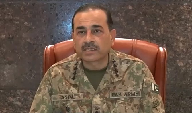 BIG BREAKING NEWS 🚨 BLA claims it has taken control of Surab, a strategic city in Balochistan with 40,000 population.

HUGE TROUBLE for Pakistan !!

BLA sets police stations, govt buildings ablaze.

BLA announces that it has captured major banks, Police stations and other key