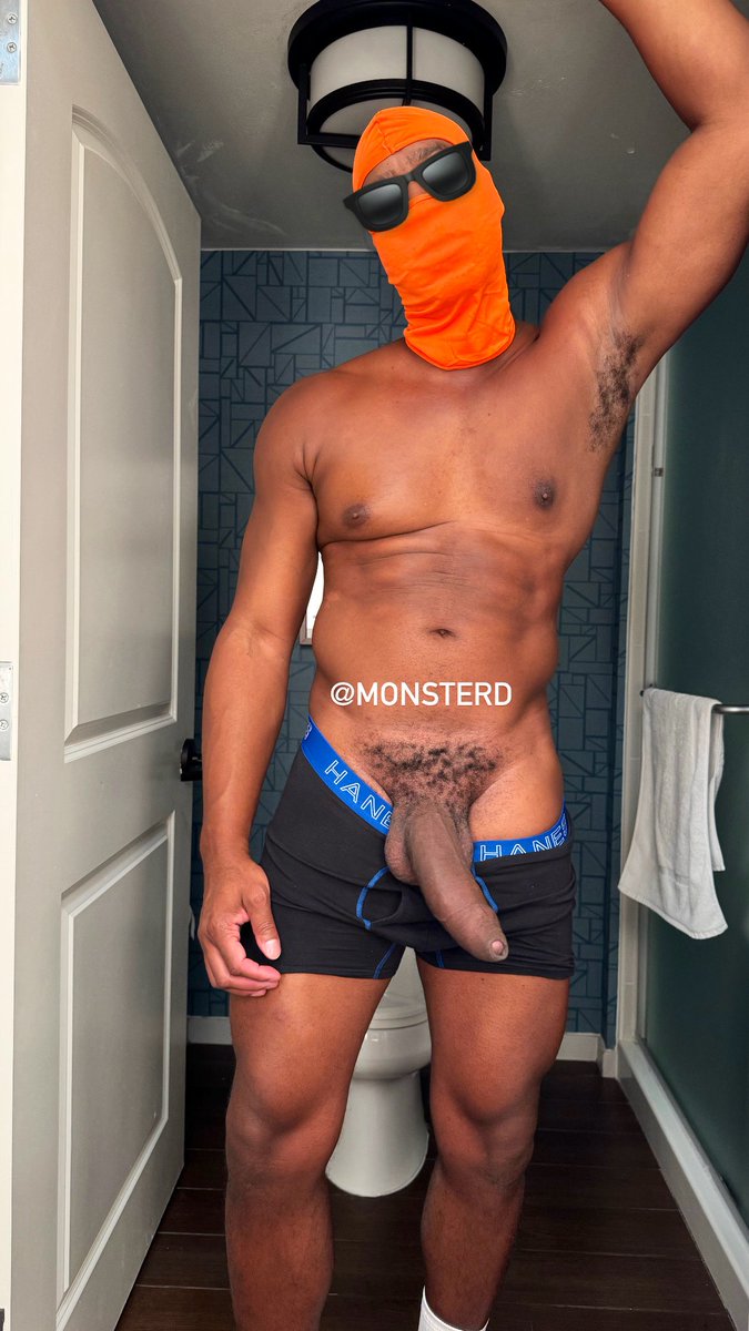 😈
