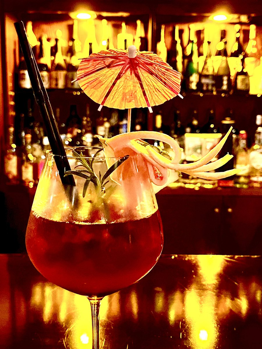 mabo_sweets's tweet photo. パシフィックホテル沖縄バーハックマン
オリジナルカクテル🍹

#沖縄 #スイーツ #スイーツ巡り #カフェ
#トロピカル #トロピカルドリンク https://t.co/Acar2AdhwU