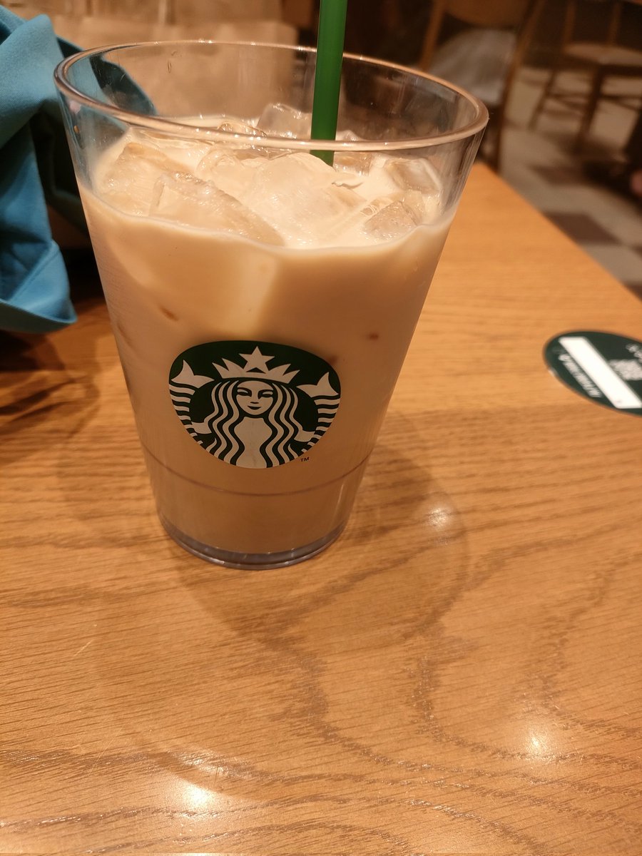 ruumu1's tweet photo. 一旦、ペン入れが終わったので���の洗濯しにきた✌ https://t.co/IvHO4qweRH