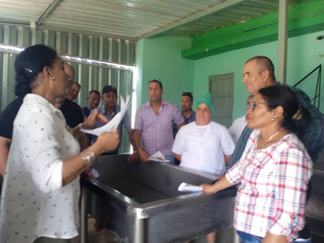 Diversificar producciones y seguir adelante, #GenteQueSuma en la Empresa Pecuaria Genética Matanzas. Amplio debate junto al ministro de la agricultura. Retos, desafíos y sobre todo soluciones, juntos podemos #UnidosXCuba