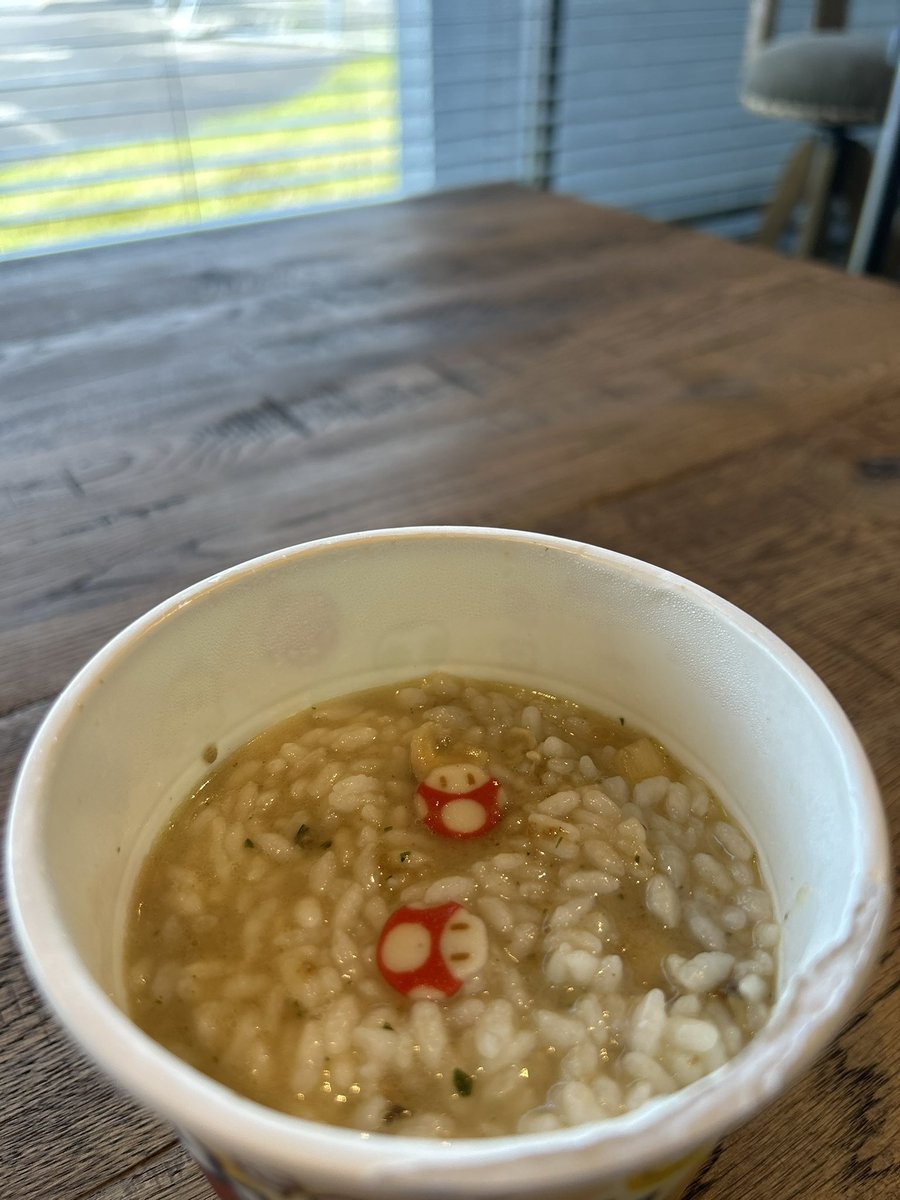 メンバーから頂いたユニバ土産🌎🤍
キノコリゾット🍄美味しい🍄🍄 🍄
午後から無敵になる🤩