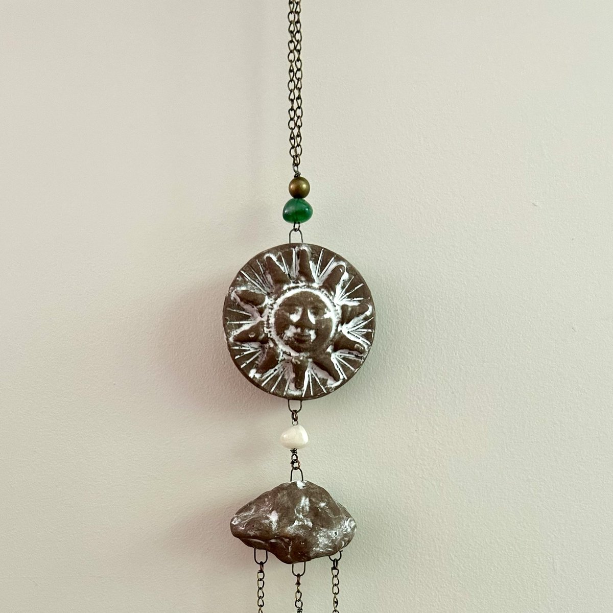 ZenCatPottery's tweet photo. Sun Moon & Star Wind Chime
https://t.co/cMrrm4h22j
#sunwindchime #ceramicwindchime #moonwindchime #hangingdecor #bohodecor #bohemiandecor #moonart #gardendecor #celestialart #ceramicsun https://t.co/KzPDAKhG3d