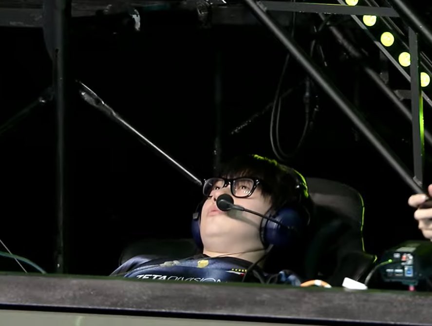 DZ Chicachic (chara 🐸) (@_ttshn_) on Twitter photo 