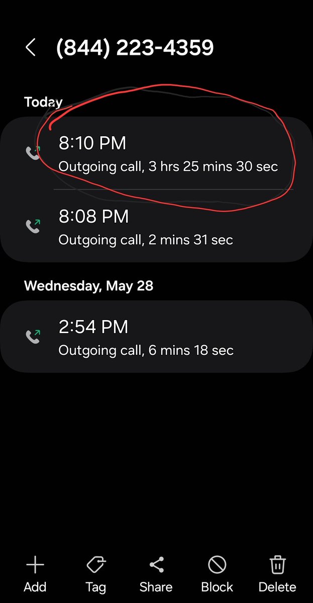 AgbomsonStephan's tweet photo. @ATT  you're customer service sucks. Wasted my whole night being put on hold (3 and half hours) only for one of your tech support people to hang up the phone on me. I Have spent a week without wifi because your transfer services suck https://t.co/FpbKJIhda6