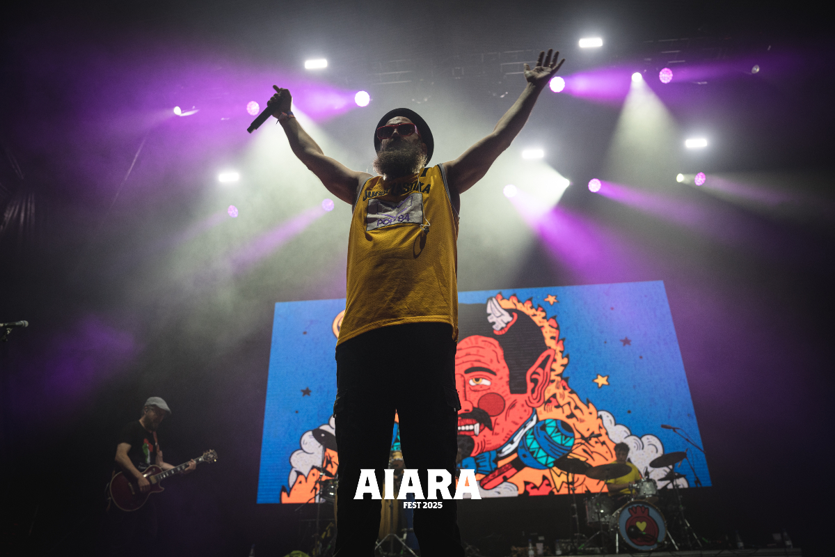 🎤⚡A ze festa sortu duen @eskorzo_banda k gaur gauean!

#AiaraFest2025

🎤⚡¡Menuda fiesta ha montado @eskorzo_banda esta noche!

#AiaraFest2025

📸: @noland.live