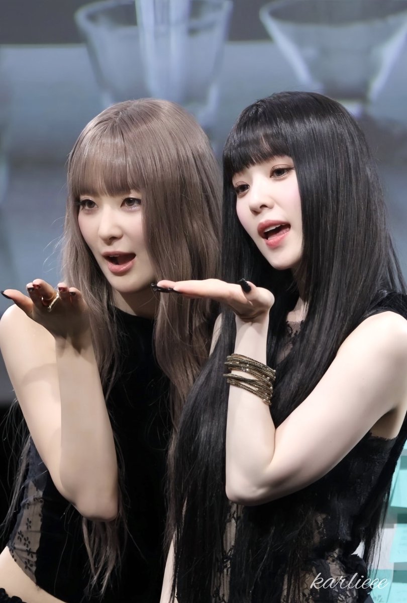 250531 미니팬미팅

🐻🐰

#RedVelvet #아이린 #슬기 #IRENE #SEULGI