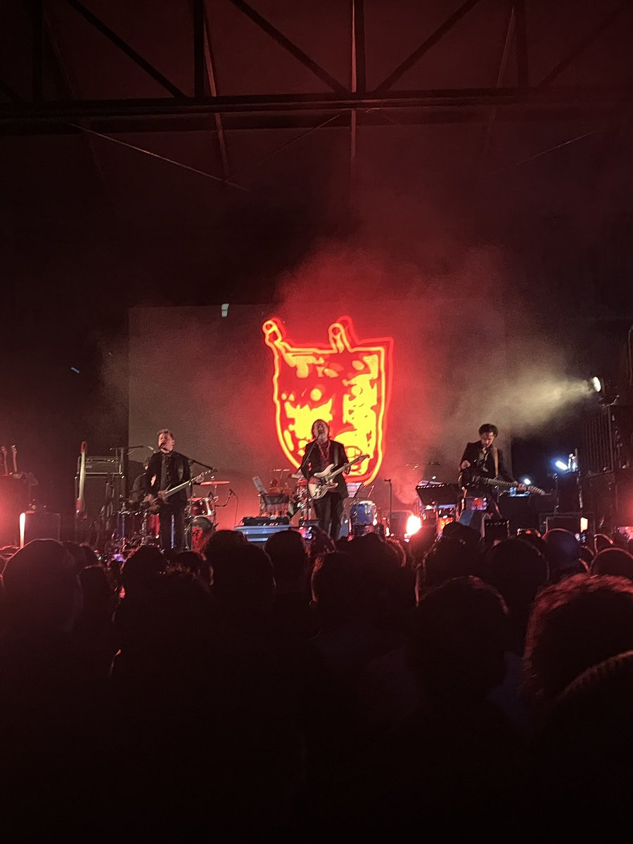 pingpongderolas's tweet photo. El pingpong de rolas tiene 2 raquetas reporteando para @r101ck en la celebración de El Fuego de la Noche, de @LaBarrancaMx, disco fundamental del rock mexicano. Acá en el @ForoIndierocks, show gigante! https://t.co/WGtCHf7GJ2