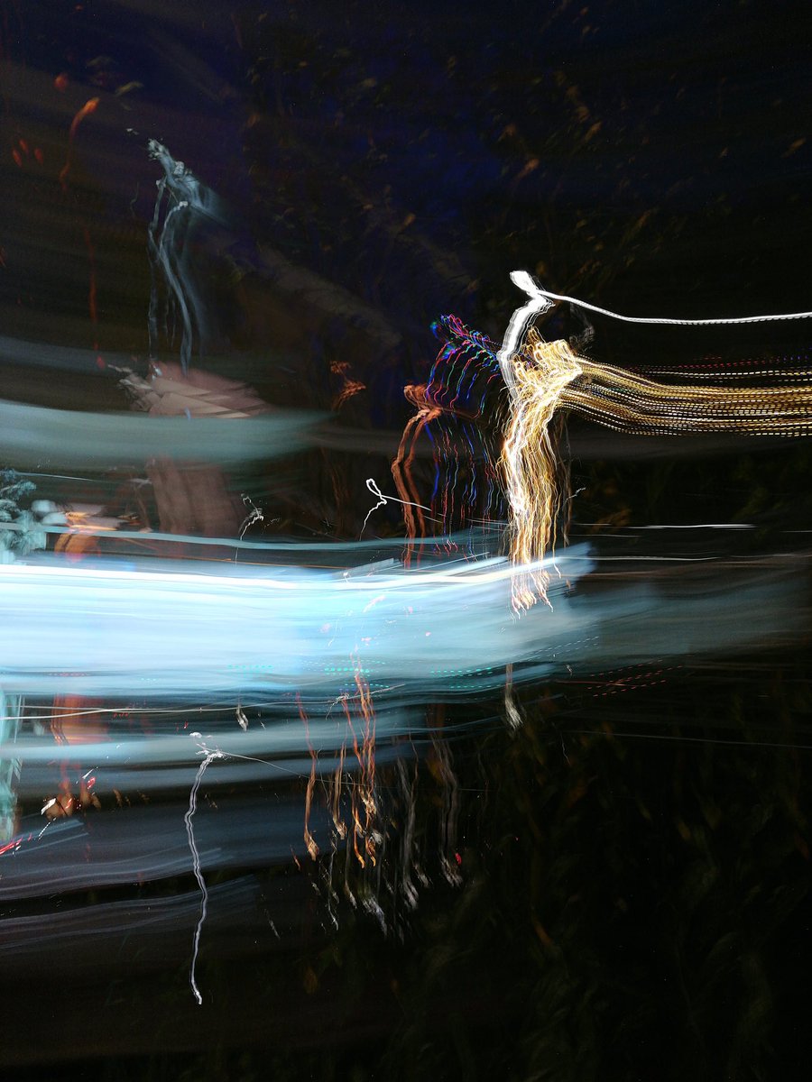 light particles are floating in time and space making the emptiness interesting to be in - by <a href="/paraxenod/">paraxeno daimonio ᴺᶠᵀ ꜩ plektani-art, Christina S.</a> on <a href="/objktcom/">objkt.com</a>