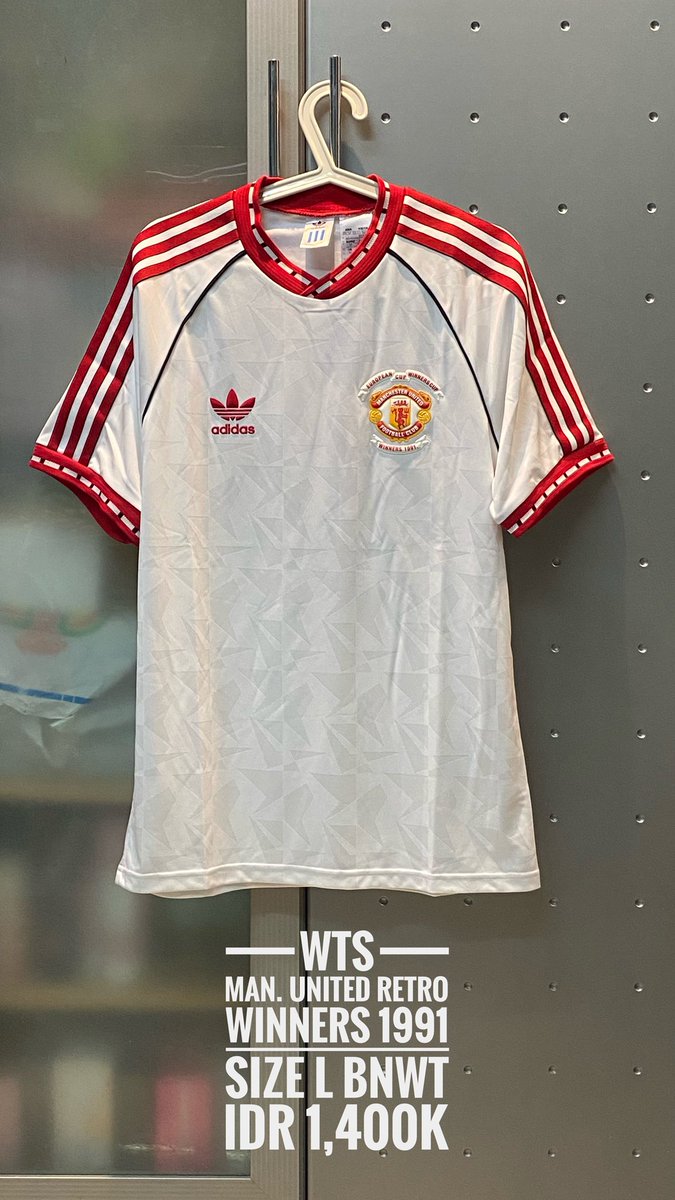 devarosadi's tweet photo. Titip #jersey4sale ya, oms @Jerseyforum.
Detail di pic. https://t.co/6csAHpjN5s
